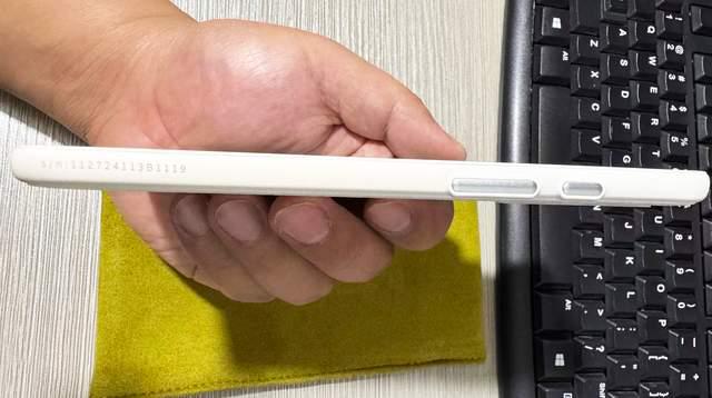 这款国产小屏电子书阅读器单手操作更方便PP电子手机aPP少有的纯白机身设计(图6)